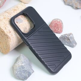 Futrola Slash - iPhone 14 Pro crna.
