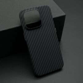 Futrola CARBON STRIPES - iPhone 15 Pro (6.1) crna (MS).