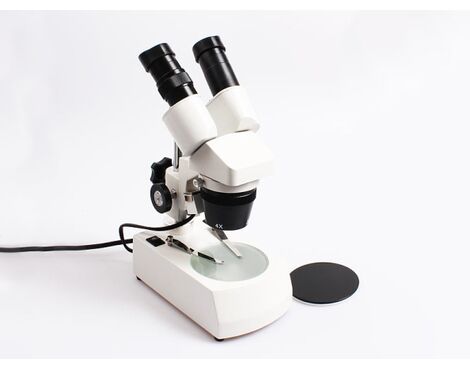 Mikroskop opticki XTC-5C.