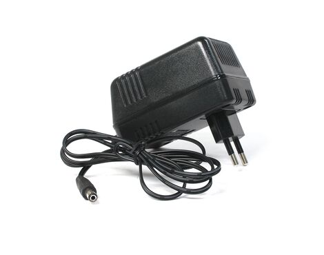 UPS Power Adapter Maxkin PA-701.
