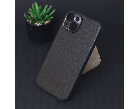Futrola Groove - iPhone 15 crna.