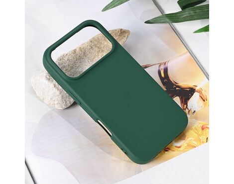 Futrola Teracell Soft Velvet - iPhone 17 Pro tamno zelena.