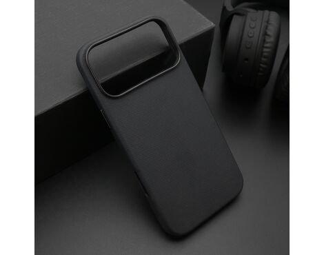 Futrola FROSTED SHIELD MagSafe - iPhone 17 Pro Max (6.9) crna (MS).