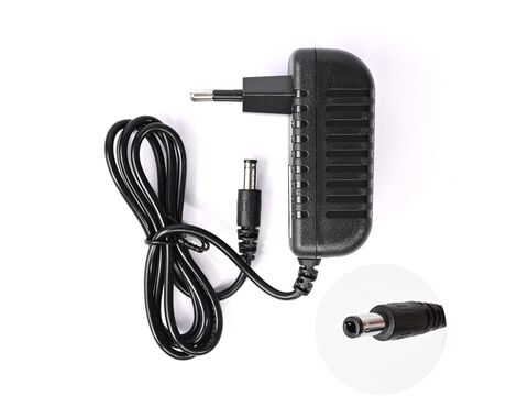 Adapter AC/DC 24V 1A JWD crni.