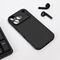 Futrola Carbon fiber - iPhone 17 Pro crna.